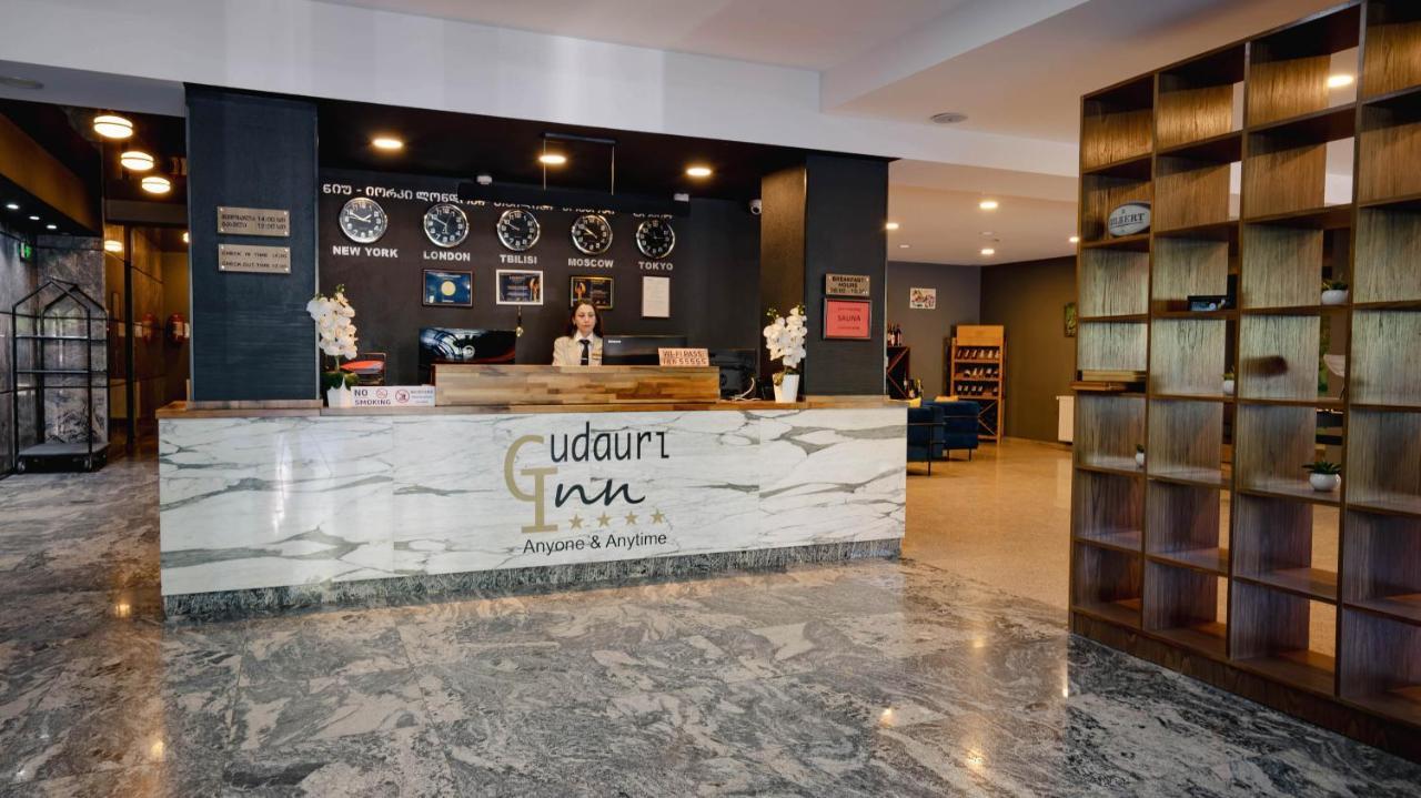 Gudauri Inn Exterior foto Udairi Inn
